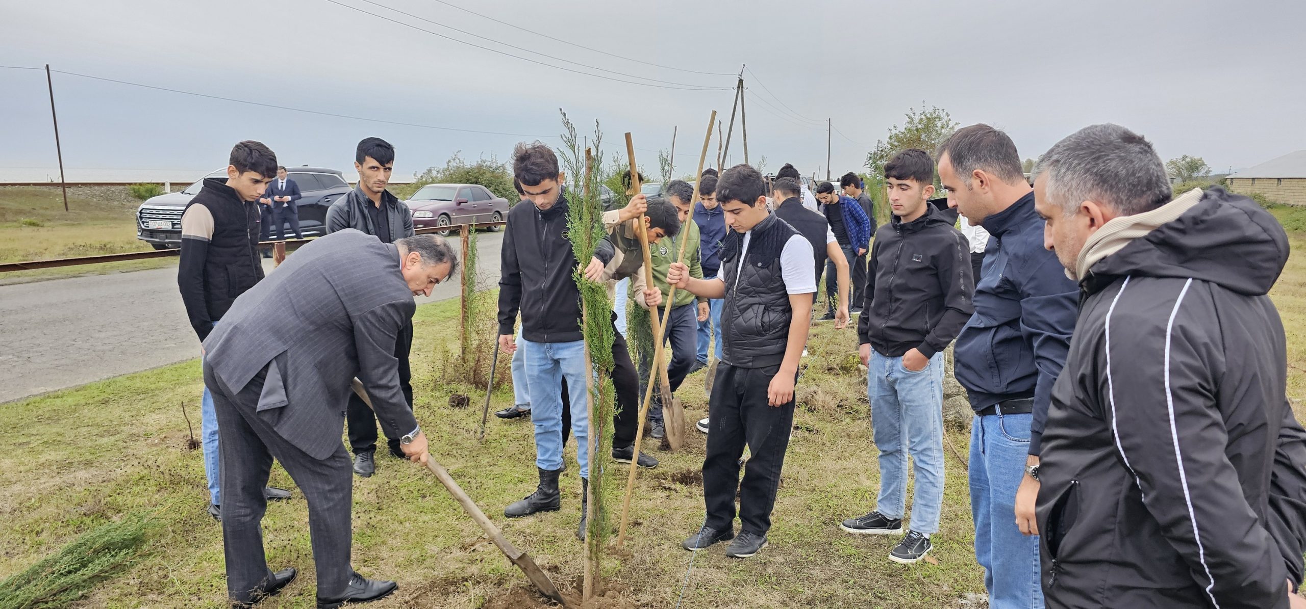 “Yaşıl dünya naminə həmrəylik ili” çərçivəsində ağacəkmə aksiyası