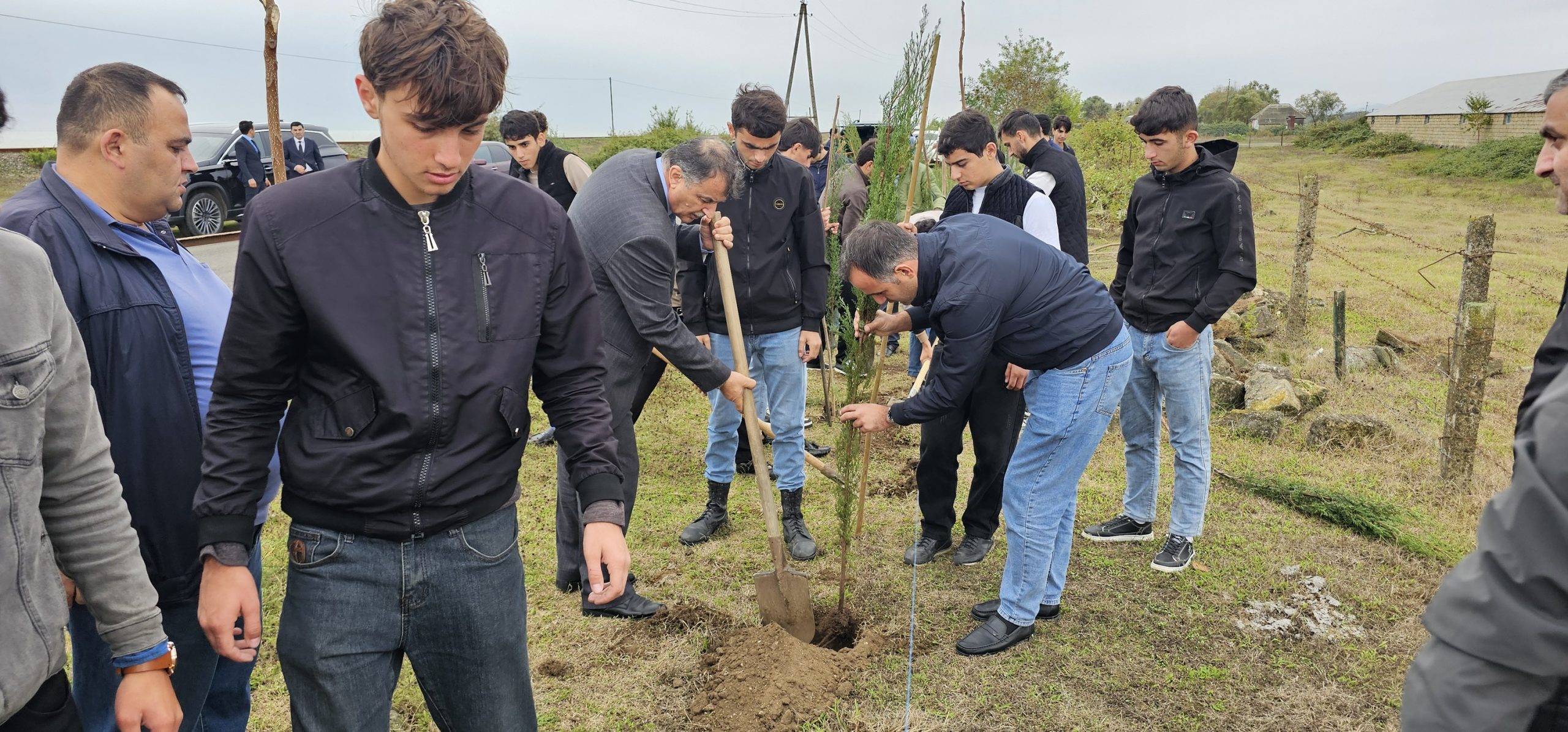 “Yaşıl dünya naminə həmrəylik ili” çərçivəsində ağacəkmə aksiyası