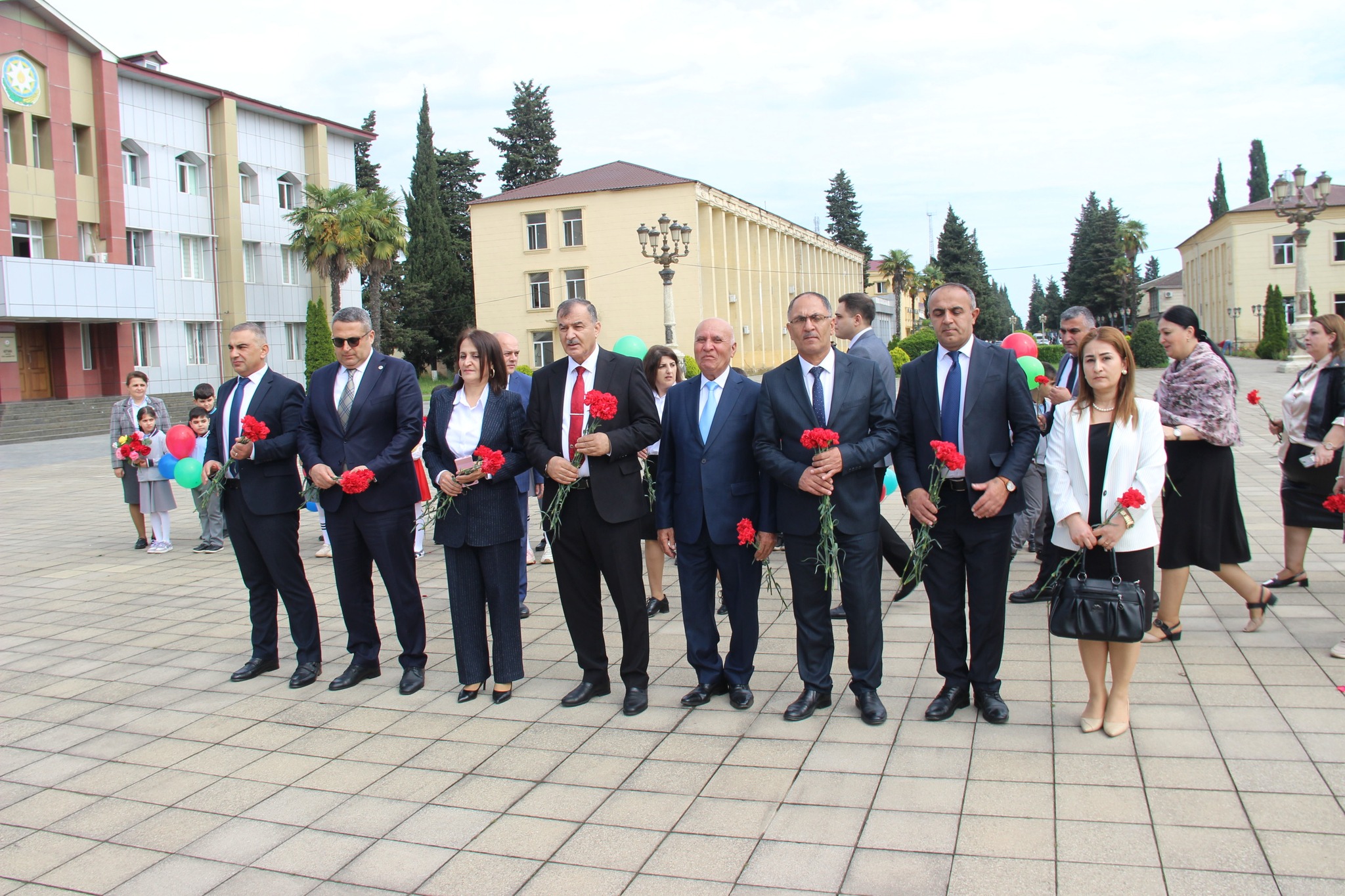 Yeni Azərbaycan Partiyası Astara Rayon Təşkilatı  və Astara Pedaqoji Kollecinin birgə təşkilatçılığı ilə “Konstitusiya və Suverenlik İli” çərçivəsində Heydər Əliyevin anadan olmasının 102-ci ildönümü münasibəti İlə “Heydər Əliyev Müstəqil Azərbaycan Konstitusiyasının Yaradıcısı və Milli Dövlətçiliyimizin Memarı kimi” adlı konfrans