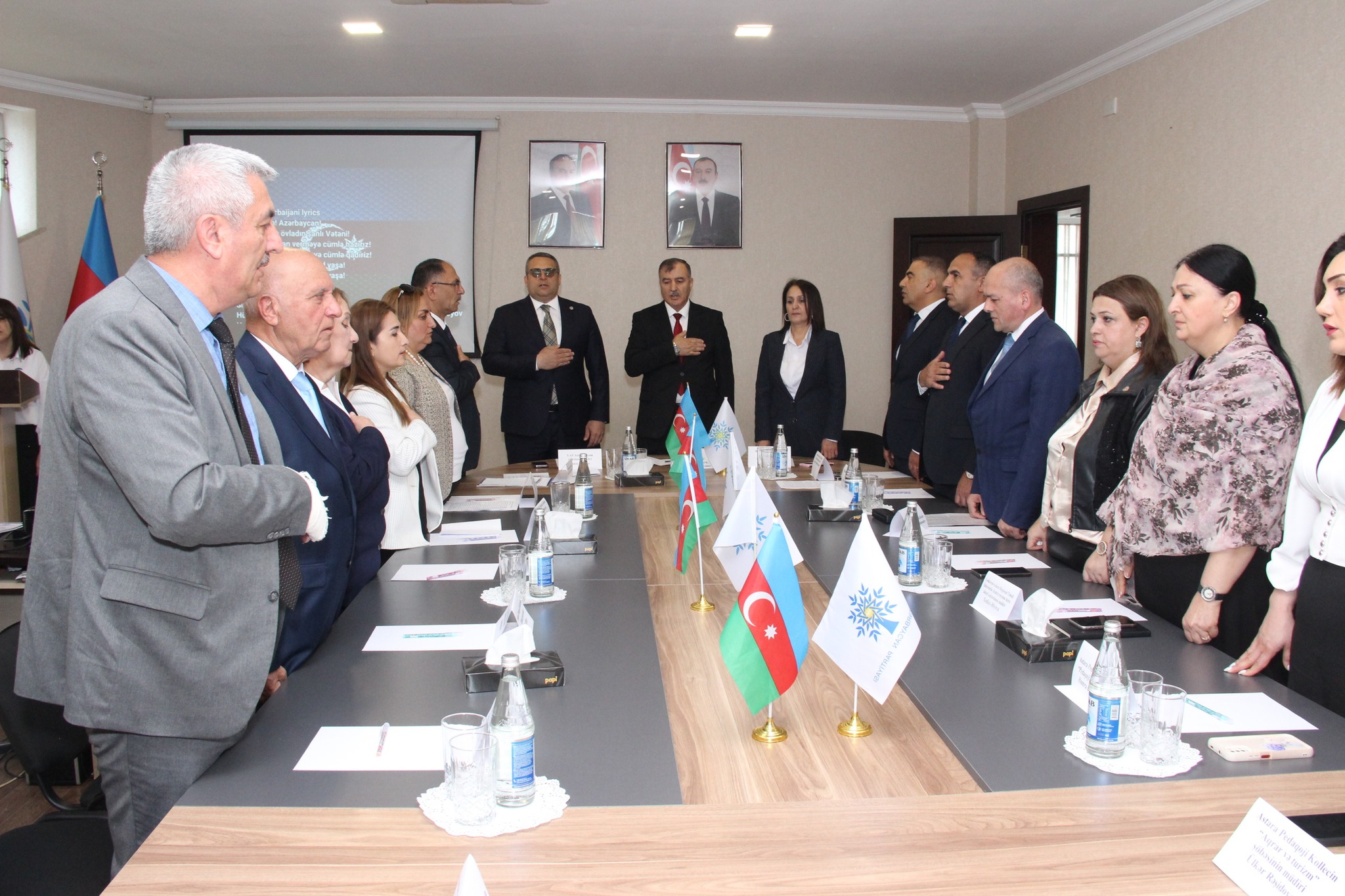 Yeni Azərbaycan Partiyası Astara Rayon Təşkilatı  və Astara Pedaqoji Kollecinin birgə təşkilatçılığı ilə “Konstitusiya və Suverenlik İli” çərçivəsində Heydər Əliyevin anadan olmasının 102-ci ildönümü münasibəti İlə “Heydər Əliyev Müstəqil Azərbaycan Konstitusiyasının Yaradıcısı və Milli Dövlətçiliyimizin Memarı kimi” adlı konfrans