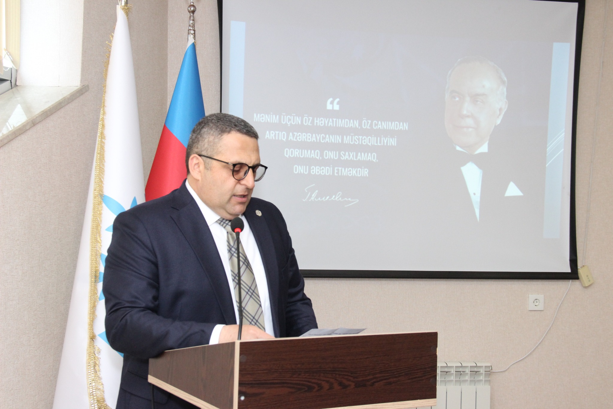 Yeni Azərbaycan Partiyası Astara Rayon Təşkilatı  və Astara Pedaqoji Kollecinin birgə təşkilatçılığı ilə “Konstitusiya və Suverenlik İli” çərçivəsində Heydər Əliyevin anadan olmasının 102-ci ildönümü münasibəti İlə “Heydər Əliyev Müstəqil Azərbaycan Konstitusiyasının Yaradıcısı və Milli Dövlətçiliyimizin Memarı kimi” adlı konfrans