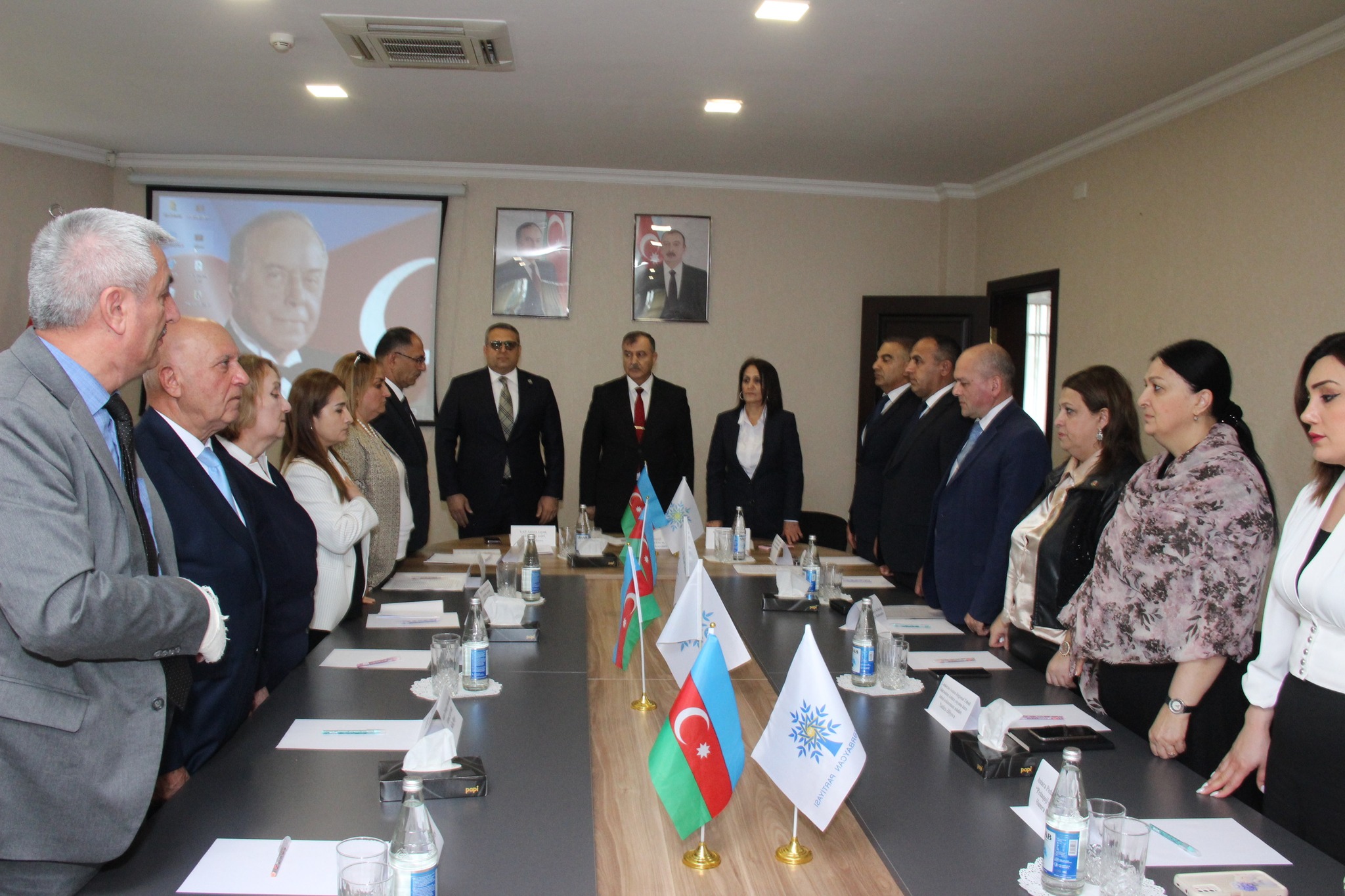 Yeni Azərbaycan Partiyası Astara Rayon Təşkilatı  və Astara Pedaqoji Kollecinin birgə təşkilatçılığı ilə “Konstitusiya və Suverenlik İli” çərçivəsində Heydər Əliyevin anadan olmasının 102-ci ildönümü münasibəti İlə “Heydər Əliyev Müstəqil Azərbaycan Konstitusiyasının Yaradıcısı və Milli Dövlətçiliyimizin Memarı kimi” adlı konfrans