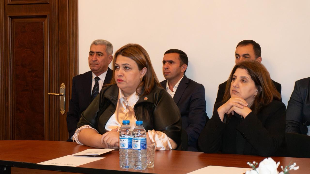 YAP Astara Rayon Təşkilatı, Astara Pedaqoji Kollecinin təşkilatçılığı ilə “Konstitusiya və Suverenlik ili” çərçivəsində “44 günlük müharibənin hər bir günü Qələbə, Zəfər günüdür” mövzusunda dəyirmi masa