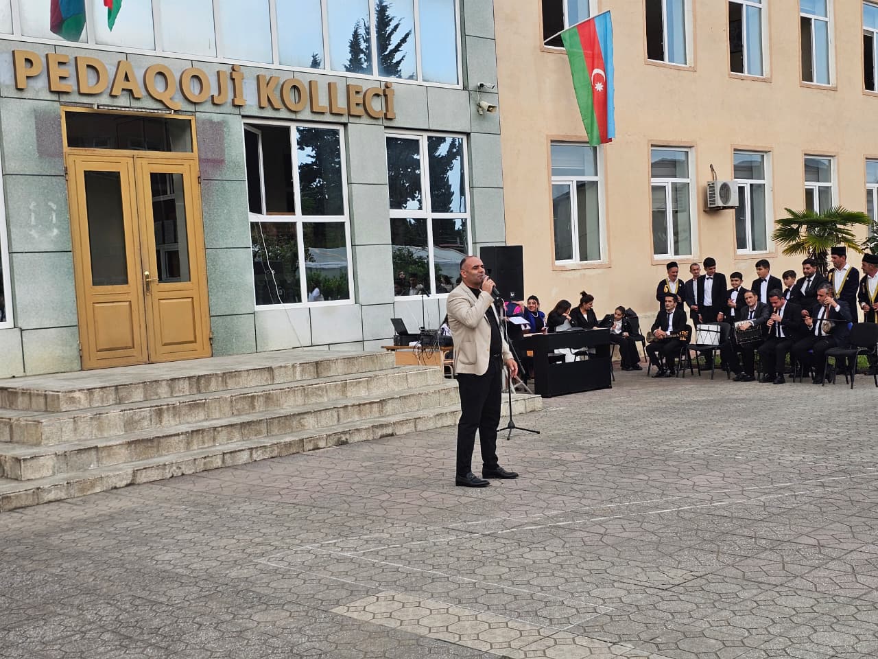 Kollecdə 8 Noyabr —Zəfər Gününə həsr olunmuş “44 günlük müharibənin hər bir günü Qələbə, Zəfər günüdür” adlı  bədii- musiqili tədbir