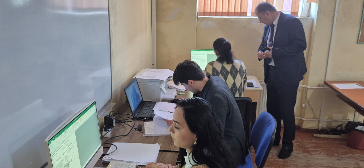 Kollecdə 2025/2026-cı tədris ilinin payız semestrinin imtahan sеssiyаsına start verilib